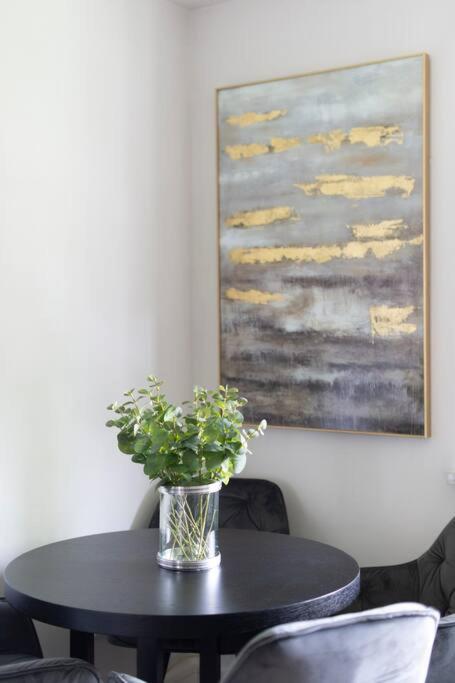 2 Bedroom Modern Urban Sanctuary 1Cc - Cherrydeal London Eksteriør bilde
