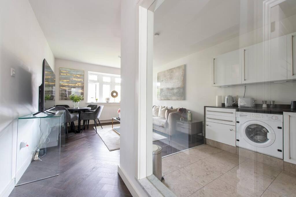 2 Bedroom Modern Urban Sanctuary 1Cc - Cherrydeal London Eksteriør bilde